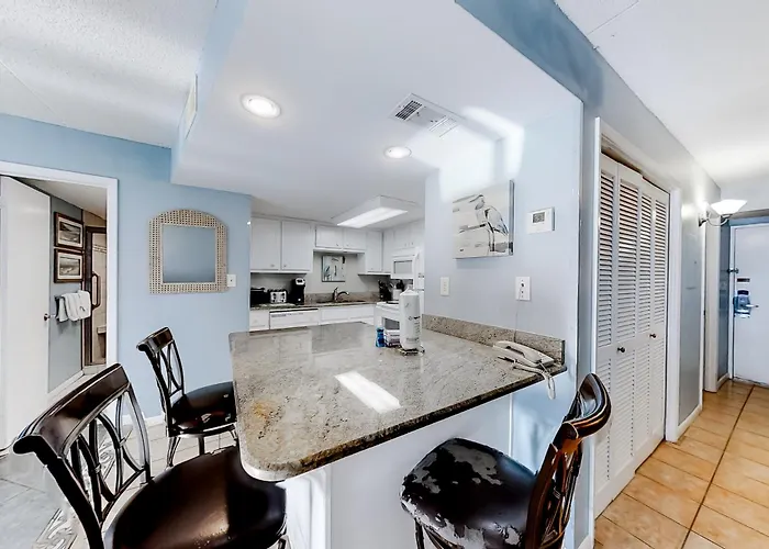 Apartment Island Winds East Ii *