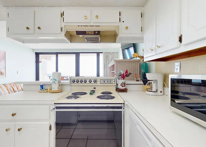 Island Winds East Ii Apartment *